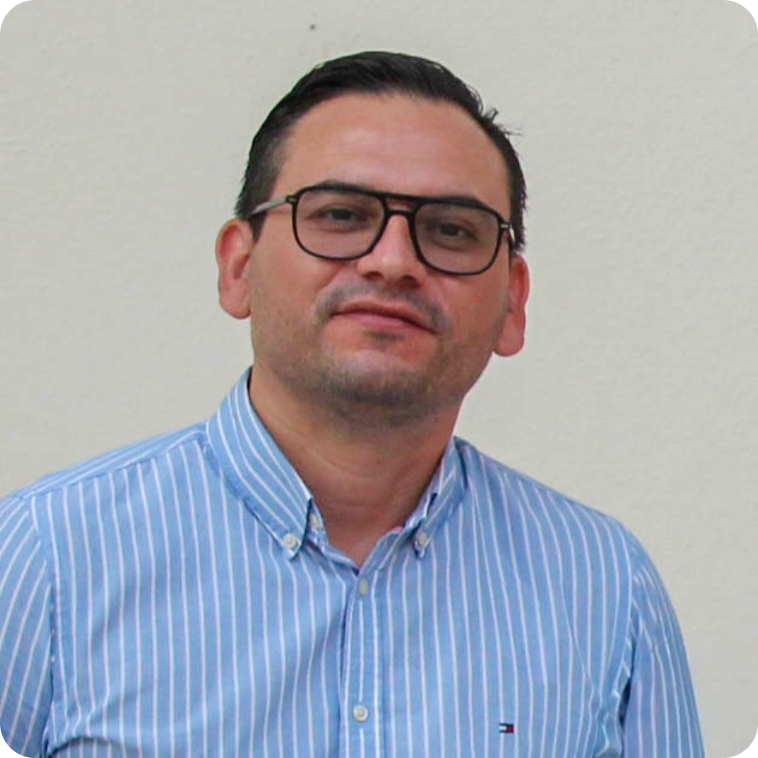 Responsable de Servicio Social y Becas