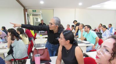 Capacitan a responsables del proceso de gestión de convenios de colaboración en materia de servicio social y práctica profesional.